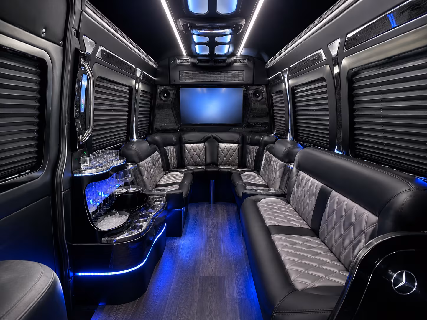 airport shuttle buses for wedding guests flying into tpa and pie