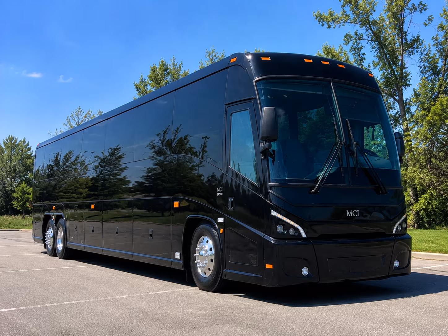 bus rentals to buccaneers games at raymond james stadium