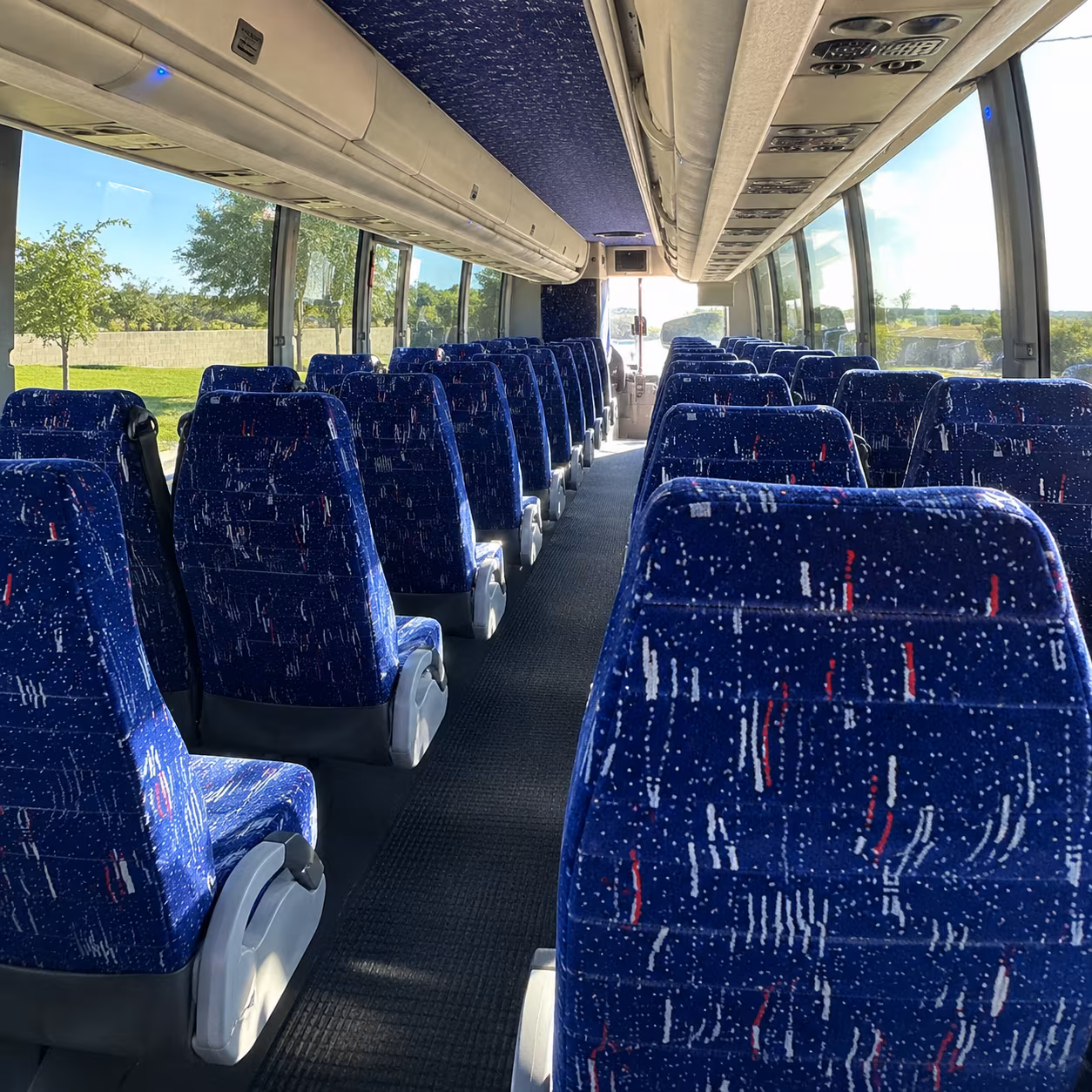 charter buses to midflorida credit union amphitheatre for big touring shows